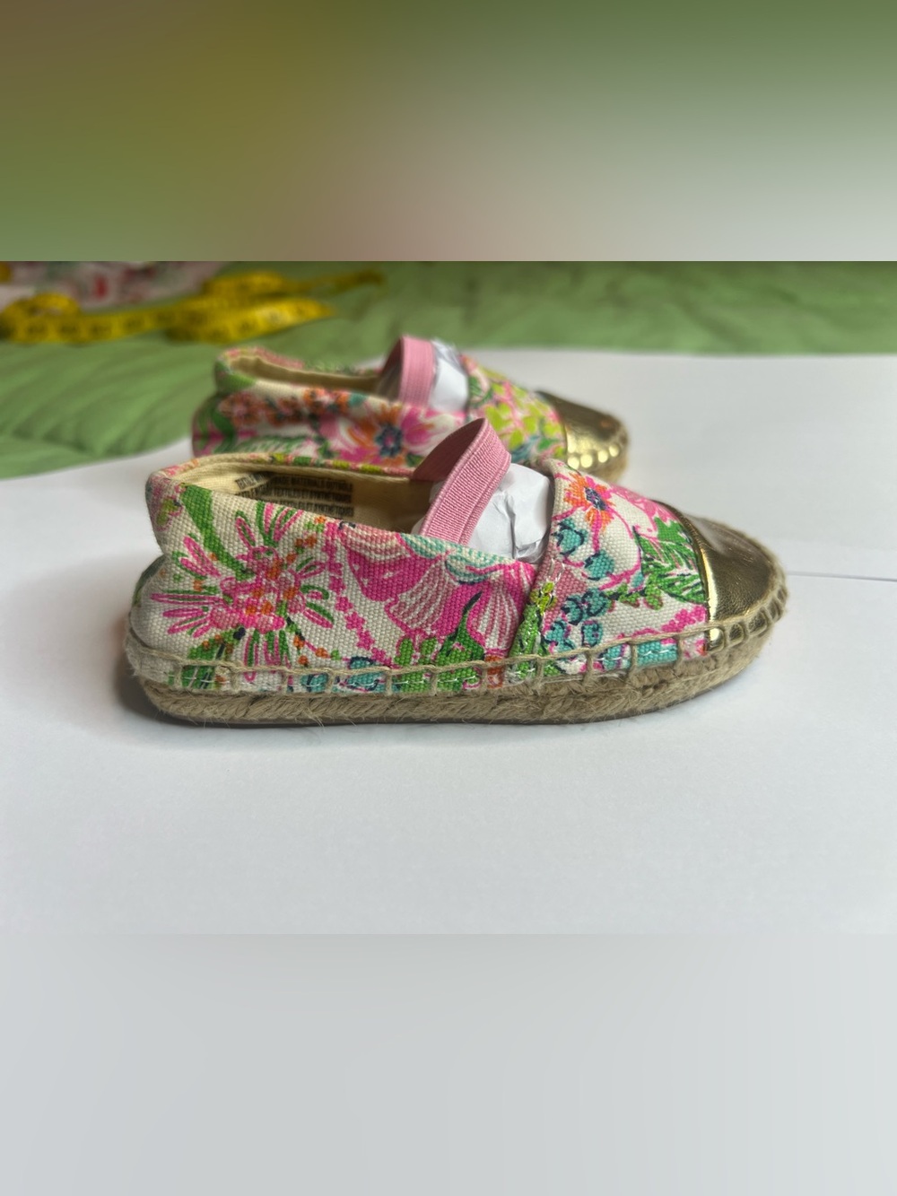 Lilly Pulitzer Girls Floral Espadrille Flats Slip On Metallic Gold Toe Size 6